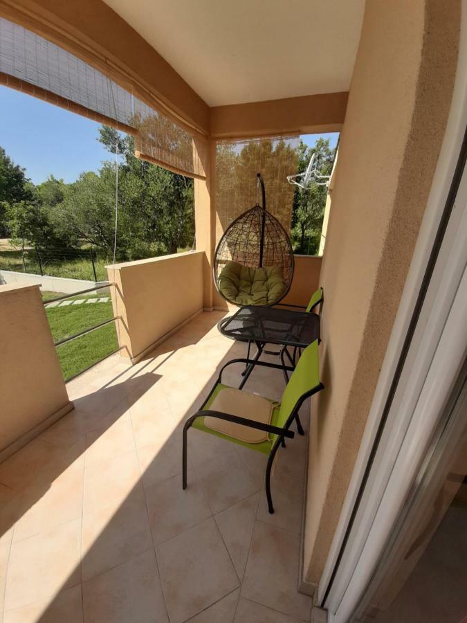 Apartmani Lea Starigrad Paklenica Exterior foto